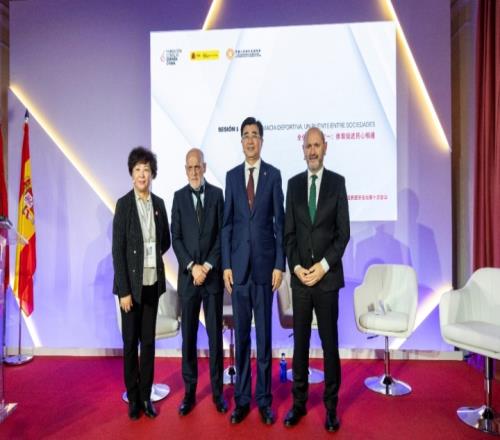 德里克,怀特三分线,外神勇表现,开云体育,开云体育官网,开云体育app,开云体育app下载