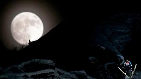 铜梁龙深情献礼：张外龙，家在重庆，常回家转转，共筑辉煌梦！